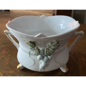 Vtg Lefton China Bisque Hand Pntd Gold Trim Leaves, Grapes Dble Handle Trinket